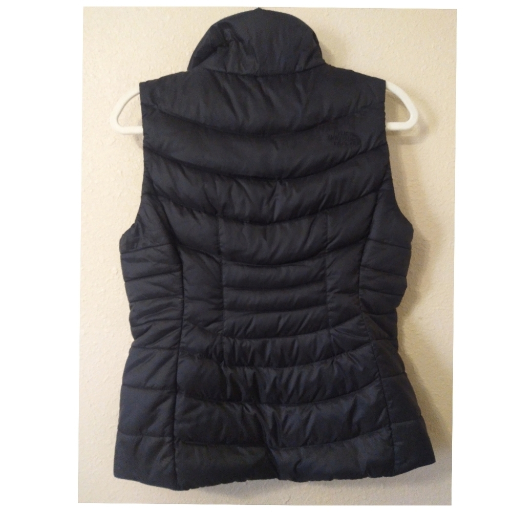 The North Face Black 550 Aconcagua II Winter Vest Size Small - Picture 3 of 10